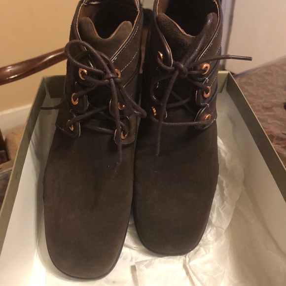 Cole Haan Chukka Boot - Picture 1 of 6